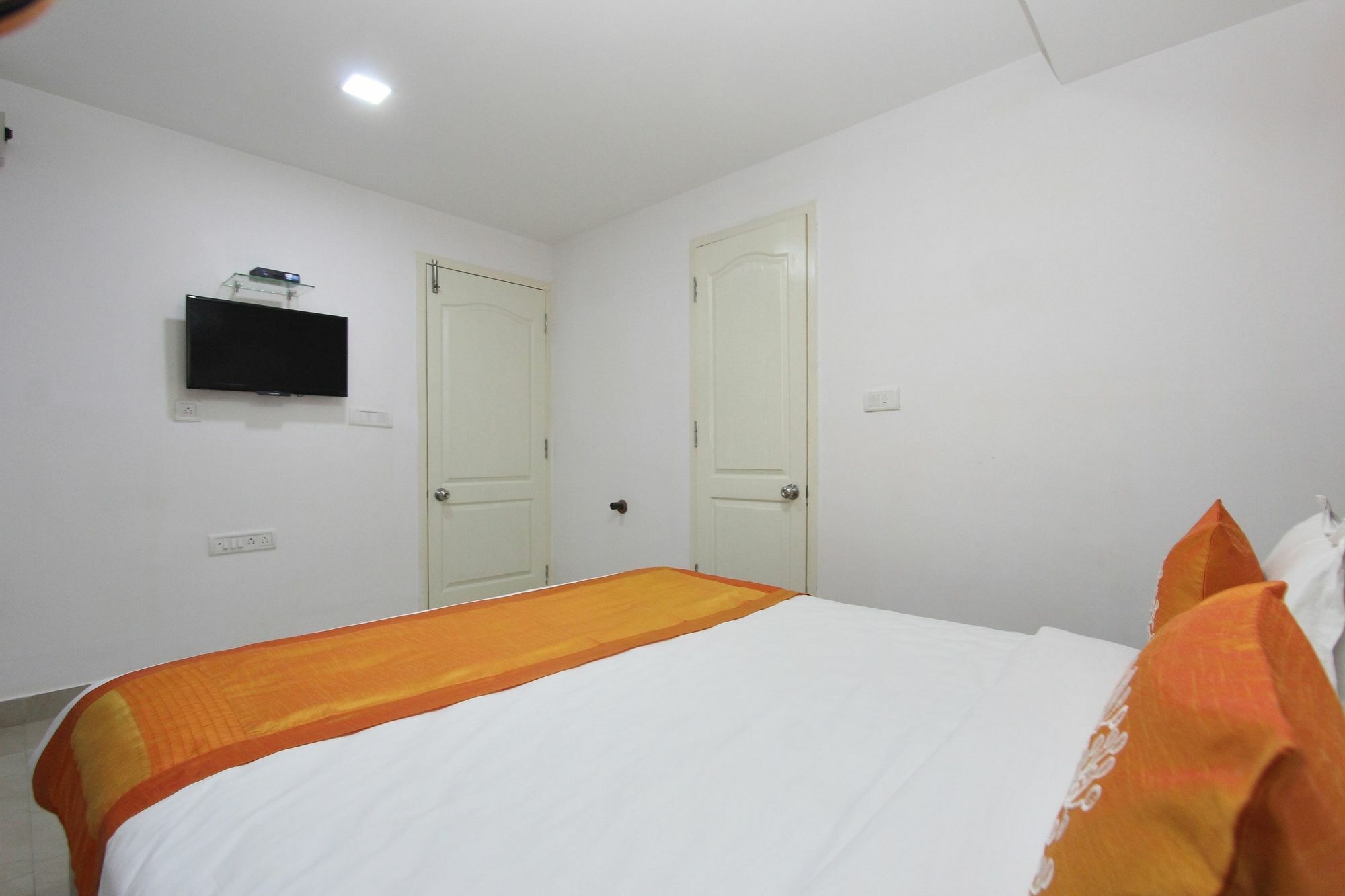Oyo 4290 Silicon Suits บังกาลอร์ ภายนอก รูปภาพ